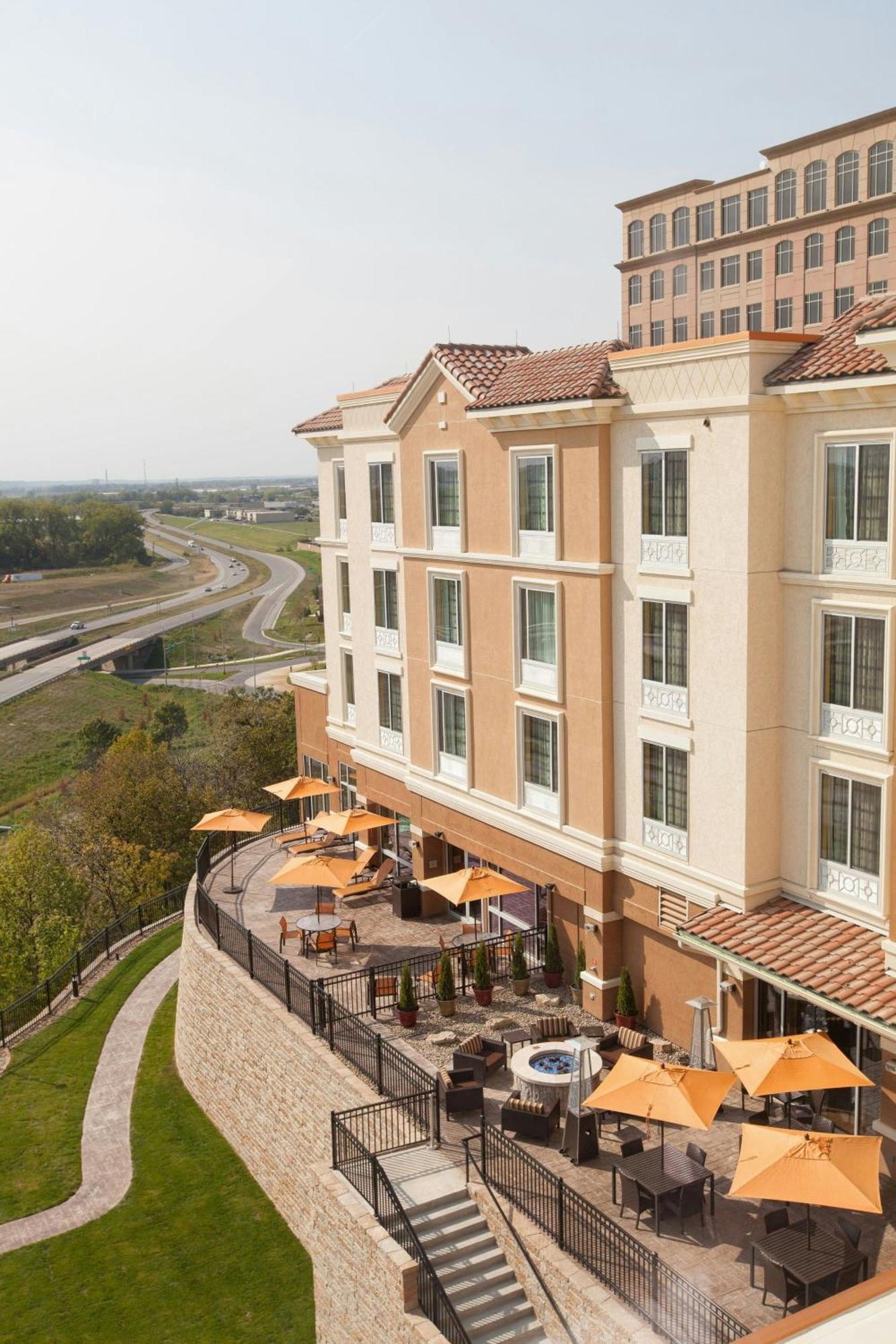 Courtyard Kansas City At Briarcliff Esterno foto